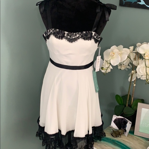 Pearl by Georgina Chapman Dresses & Skirts - NWT Georgina Chapman of Marchesa dress.